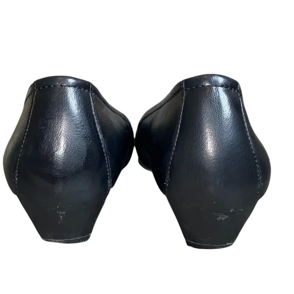Yuu Renner Black Slip On Wedges 10M